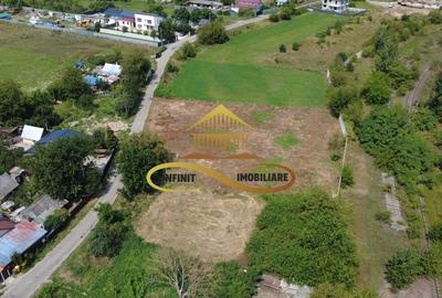 Teren intravilan - ideal pentru constructie 2 case - de vanzare - 3