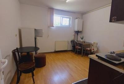 Apartament cu 4 camere în Andrei Mureșanu