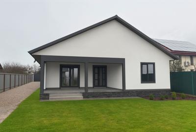 Casă cu 4 camere cu Teren 650 Mp în Vânători
