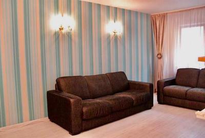 Apartament cu 3 camere decomandat în Centru Civic