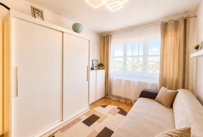 Apartament cu 3 camere decomandat în Micro 6 - 4