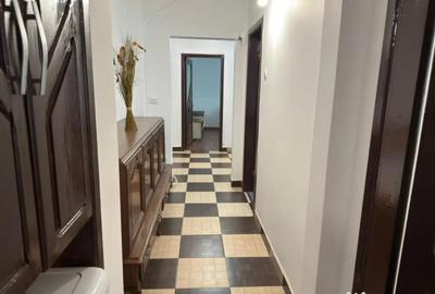 Apartament cu 3 camere decomandat în Republicii - 2