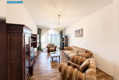 Apartament cu 5 camere semidecomandat în Andrei Mureșanu