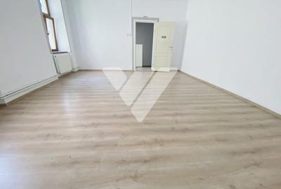 Spațiu comercial, de 75 mp, în Central - 5