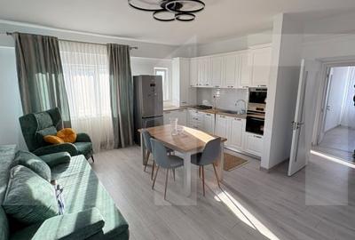 Apartament cu 3 camere semidecomandat, mobilat în Sud-Est