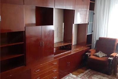 Apartament cu 3 camere semidecomandat în Olimpia-Stadion