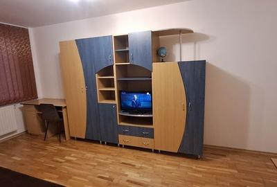 Garsonieră decomandată în Central - 1