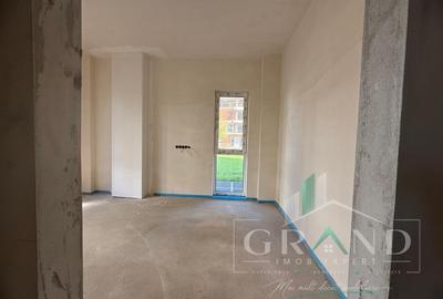 Apartament cu 2 camere semidecomandat în Florești