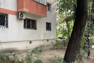 Apartament semidecomandat în Moșilor