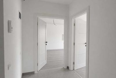 Apartament cu 2 camere decomandat în Sânpetru