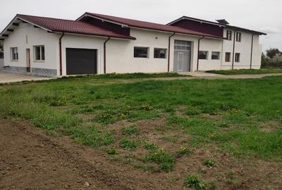 Casă cu 4 camere în Humulești