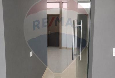 Spațiu comercial, de 104.40000152588 mp, în Delfinariu - 4