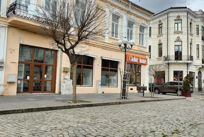 Spațiu comercial, de 130 mp, în Republicii