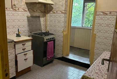 Apartament cu 2 camere decomandat, mobilat în Steaua