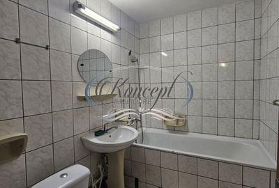 Apartament cu 4 camere decomandat în Zorilor