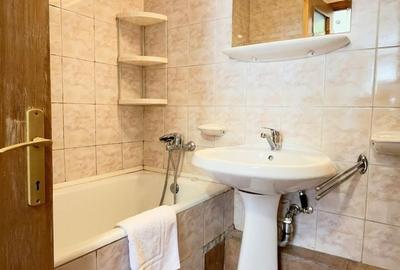 Apartament cu 2 camere semidecomandat în Dorobanți