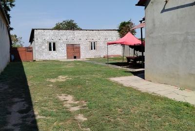 Casă cu 4 camere în Central - 9