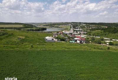 Teren de 774 mp, în Curtești - 3