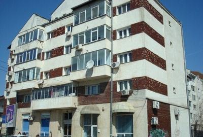 Spațiu comercial, de 79 mp, în Unirii - 2
