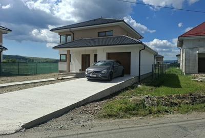 Casă cu 4 camere în Jucu - 8