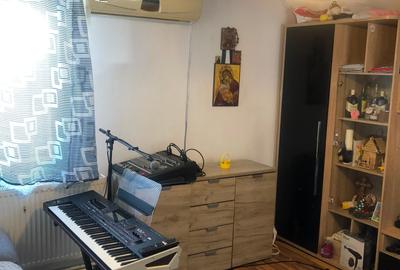 Casă cu 6 camere cu Teren 413 Mp în Vest - 10