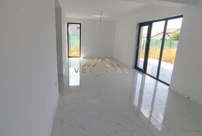 Casă cu 3 camere în Berceni - 3