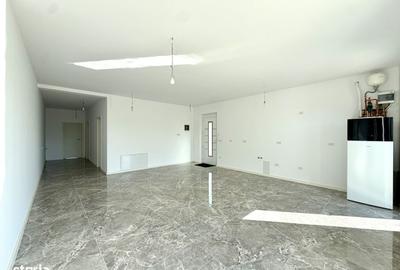Casă cu 3 camere în Ghiroda
