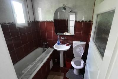 Casă individuală cu 3 camere cu Canalizare în Central - 5