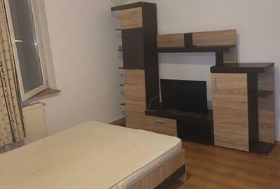 Garsonieră decomandată în Ștrand