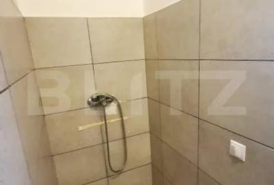 Spațiu comercial, de 120 mp, în Florești