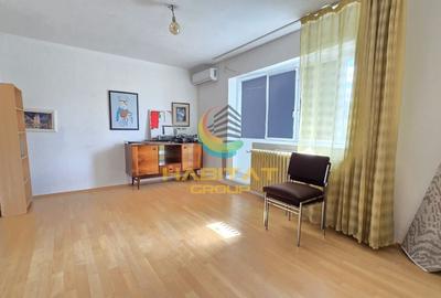 Apartament cu 3 camere decomandat în Alexandru Obregia