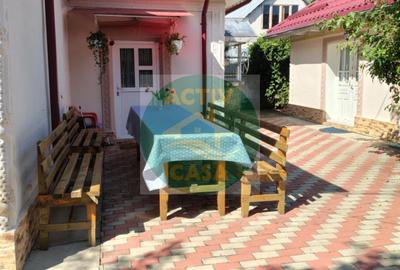 Casă cu 5 camere cu Teren 6600 Mp în Central