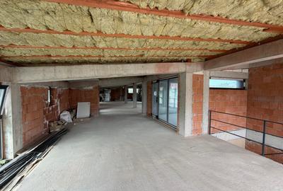 Spațiu comercial, de 162 mp, în Florești
