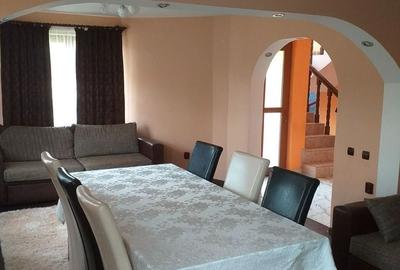 Casă cu 4 camere cu Teren 400 Mp în Cârcea