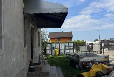 Casă cu 4 camere cu Teren 1000 Mp în Central - 2