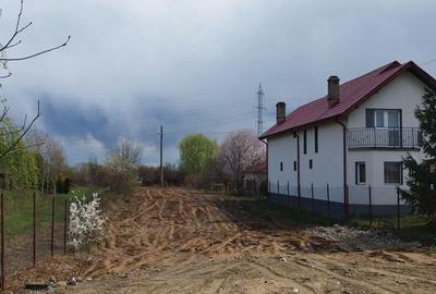 Teren de 1250 mp, în Săbăreni
