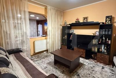 Apartament cu 4 camere decomandat, mobilat în Micro 13