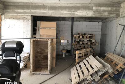 Spațiu comercial, de 90 mp, în Central - 13