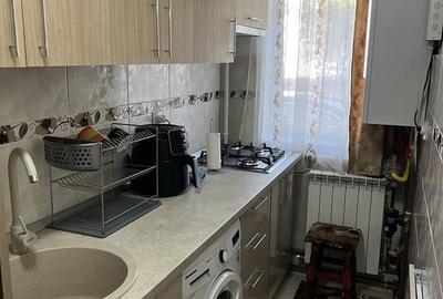 Garsonieră decomandată în Autogară