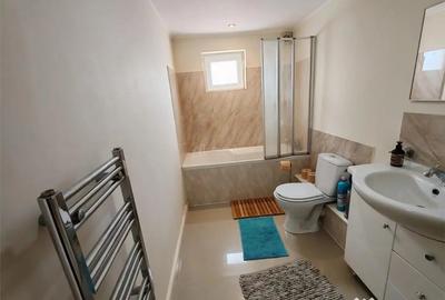 Casă cu 3 camere cu Teren 770 Mp în Central