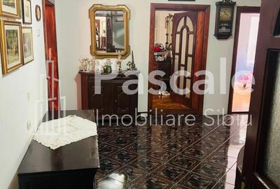 Casă cu 4 camere în Globu Craiovei - 4