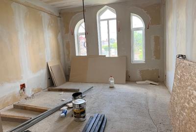 Casă individuală cu 4 camere cu Canalizare în Central - 3