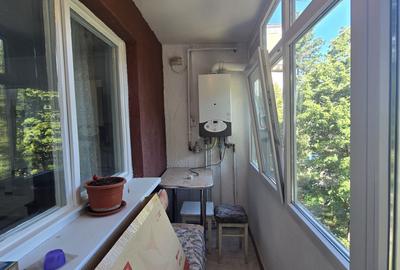 Apartament cu 3 camere decomandat în P-ța Doina - 3