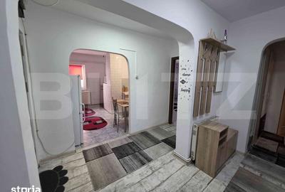 Apartament cu 4 camere decomandat în Micro 4 - 12