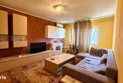 Apartament cu 3 camere decomandat în Central