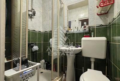 Apartament cu 2 camere semidecomandat în Lipovei