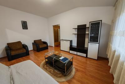 Apartament cu 2 camere semidecomandat în Km 5