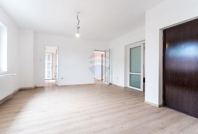 Casă individuală cu 5 camere cu Teren 268 Mp în Central - 5