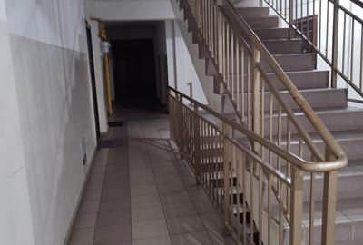 Garsonieră decomandată în Central - 7