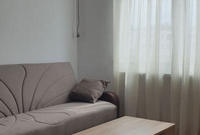 Apartament cu 3 camere semidecomandat, mobilat în Florilor - 4